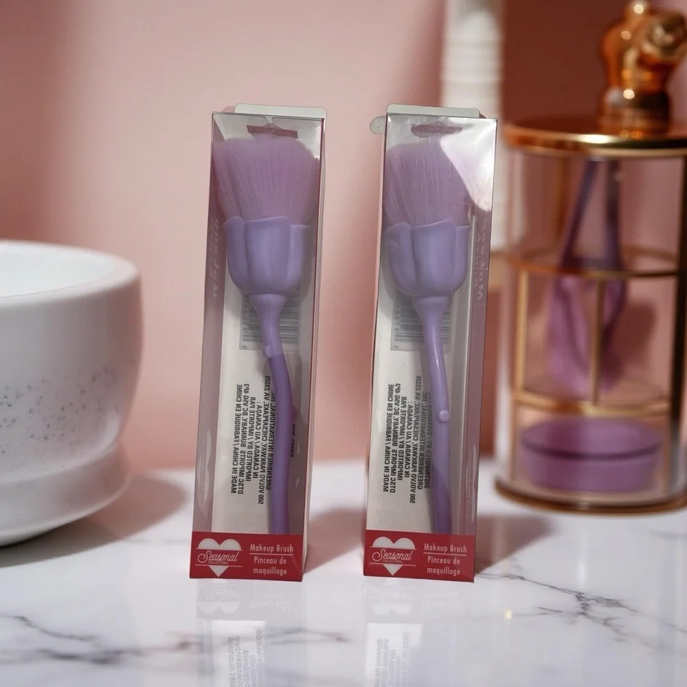 Rose Makeup Brush Set 2 Pack Red Flower Face Brushes Soft Bristles